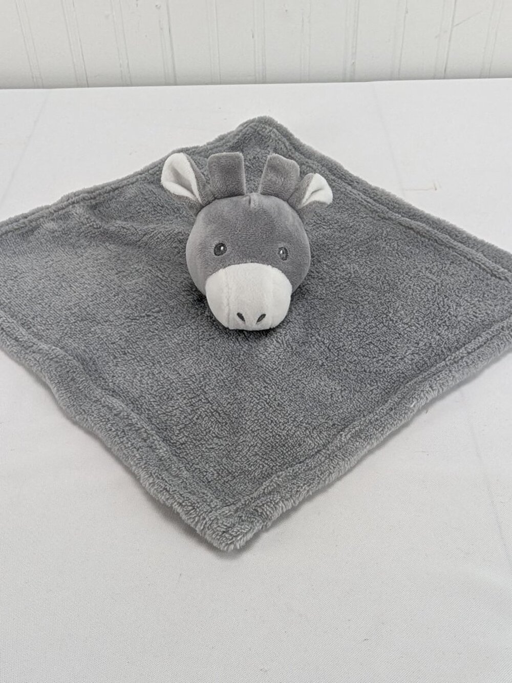 Elle & Jaye Gray Giraffe Plush Lovey Security Blanket Unisex Baby Toy